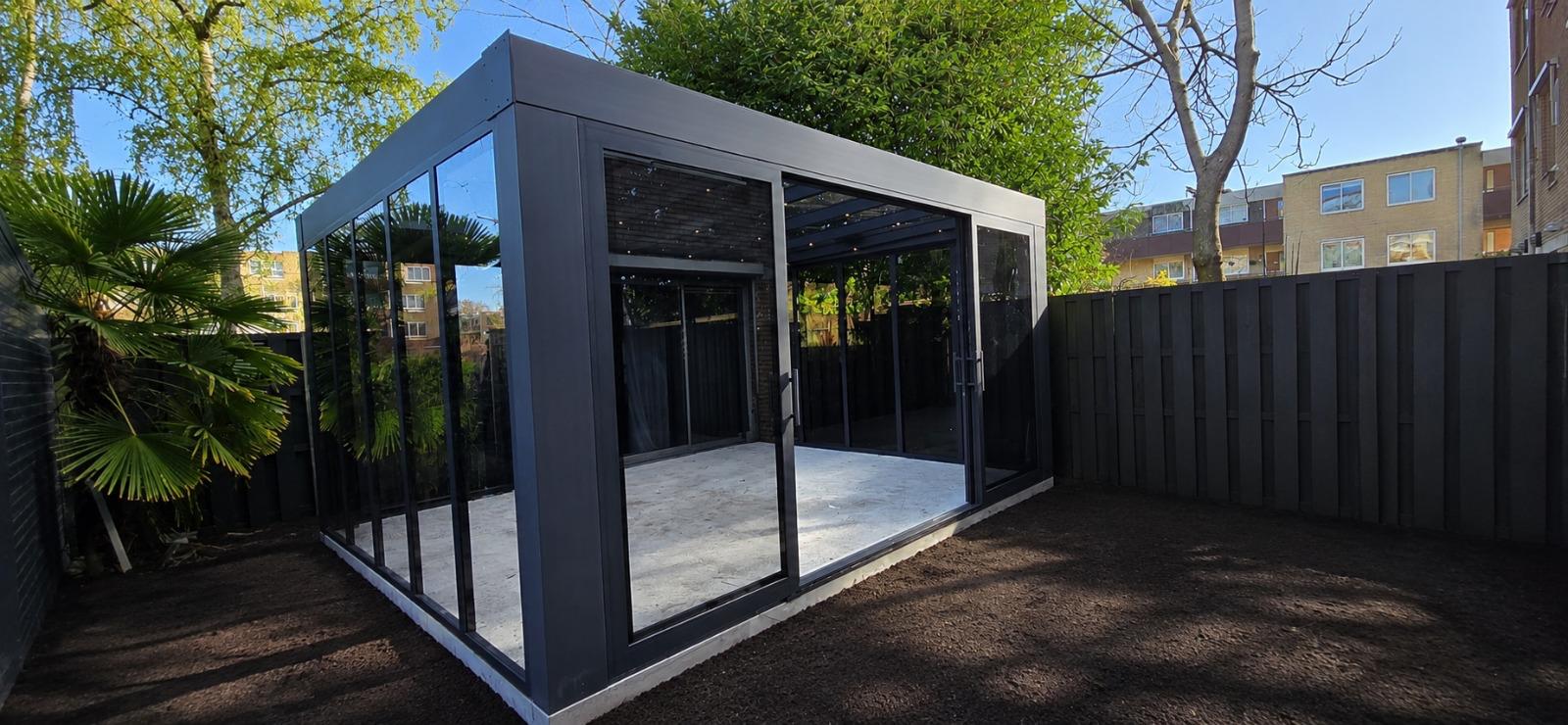 Cube veranda