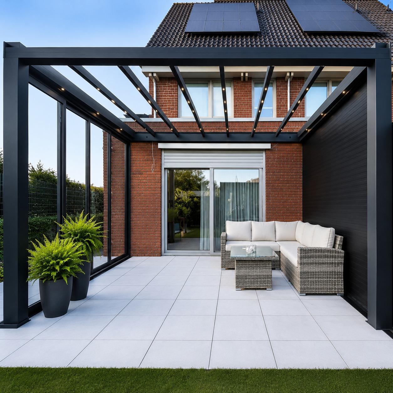 Open overkapping met loungehoek